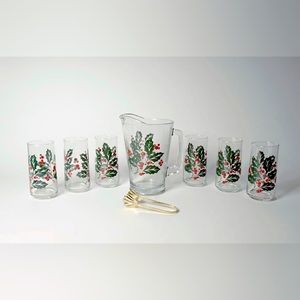 Crisa Holiday Glassware set with holly and leaves